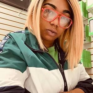 Meet your Posher, Stonerr